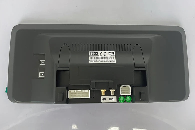 Mercedes-Benz E(W212) LHD Aftermarket Radio Upgrade