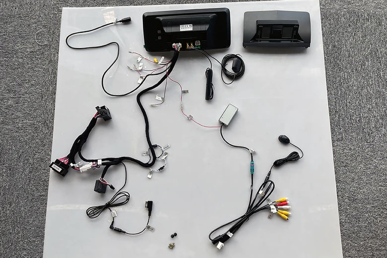 Mercedes-Benz E(W212) LHD Aftermarket Radio Upgrade